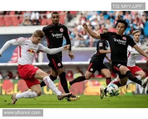 布莱顿与加的夫城激战正酣双方争夺关键积分的精彩对决